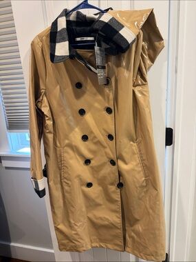 Jane Post Camel Trench Coat with Black-and-White Plaid Trim